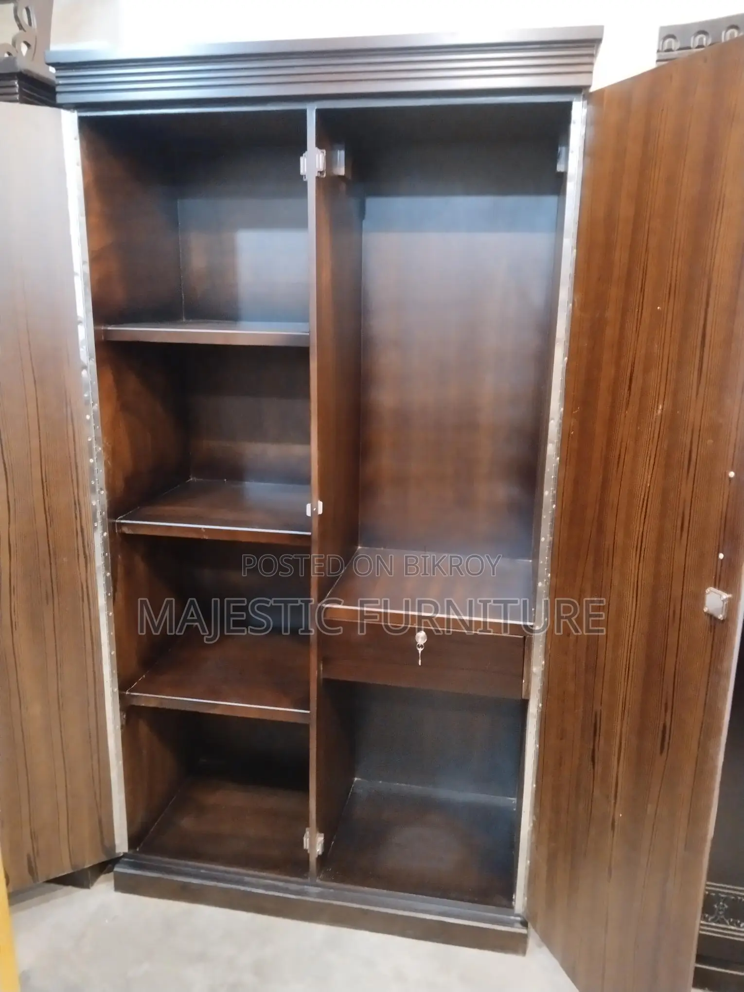নতুন আলমারি ২ পাল্লা মডেল # ৪৯৫