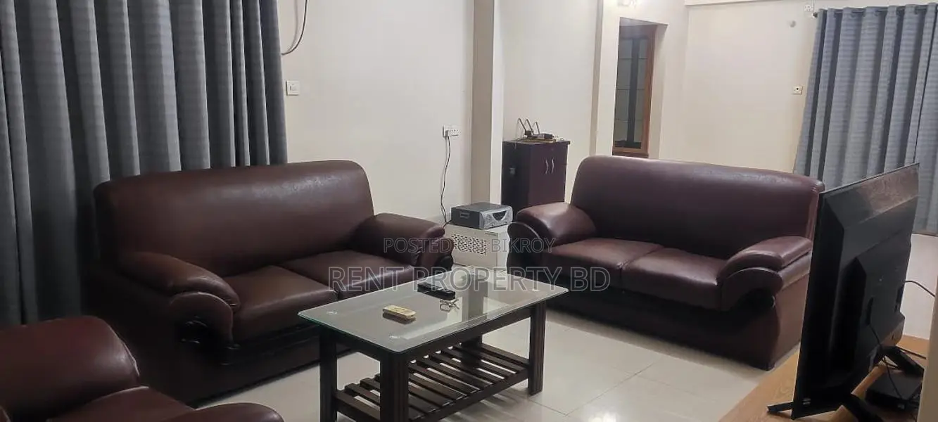 গুলশানে ৩ বেডরুমের সম্পূর্ণ ফার্নিশড অ্যাপার্টমেন্ট ভাড়া