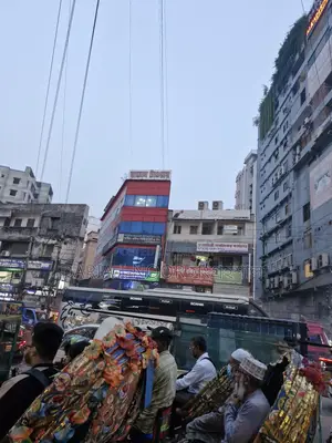 রামপুরা মেইন রোডে ১.২৫ কাঠা জমির উপর পাঁচতলা কমার্শিয়াল বিল্ডিং
