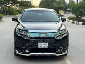 টয়োটা হ্যারিয়ার ২০১৭ ব্ল্যাক
