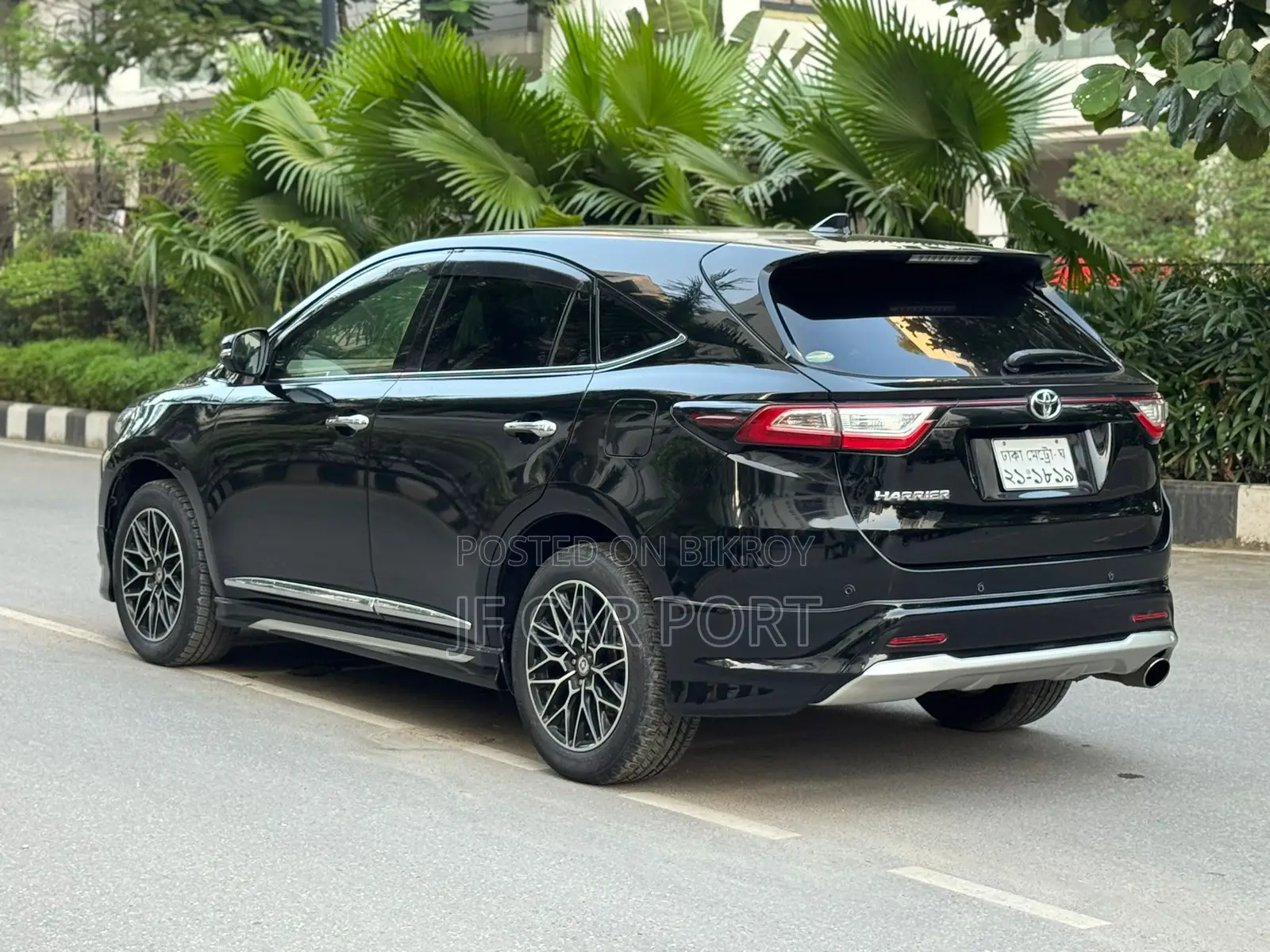 Toyota Harrier 2017 Black