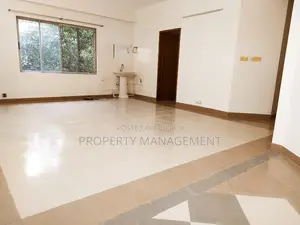 ১৯৫০ বর্গফুটের অ্যাপার্টমেন্ট ভাড়া হবে গুলশান ২-এ, ৩ বেড, ৪ বাথ, চমৎকার ভিউ