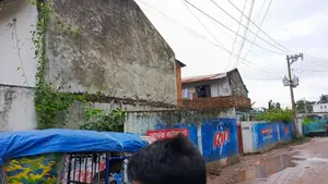 সাভারে তিন কাঠা জমিতে চালু Bag Factory র জমি সহ ভবন বিক্রি