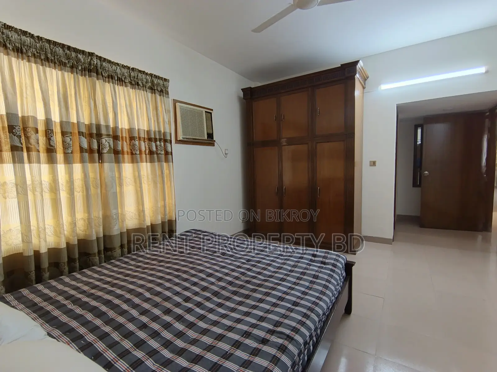 Banani 4 Bed Full Furnished Apartment Rent