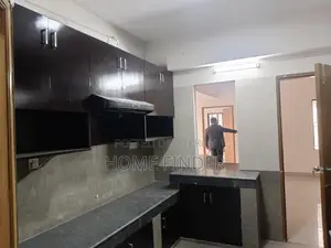 গুলশান ১-এ ২৭০০ বর্গফুটের ৪ বেডরুমের আন-ফার্নিশড অ্যাপার্টমেন্ট ভাড়া হবে