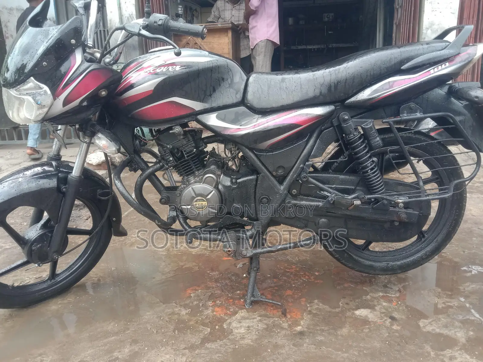 Bajaj Discover 100 2016