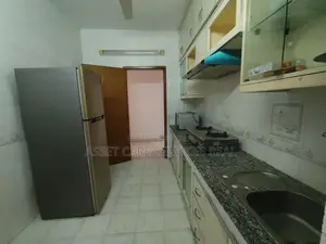 গুলশান-১ এ ৩ বেড ফুল ফার্নিশড সুন্দর অ্যাপার্টমেন্ট ভাড়ার জন্য
