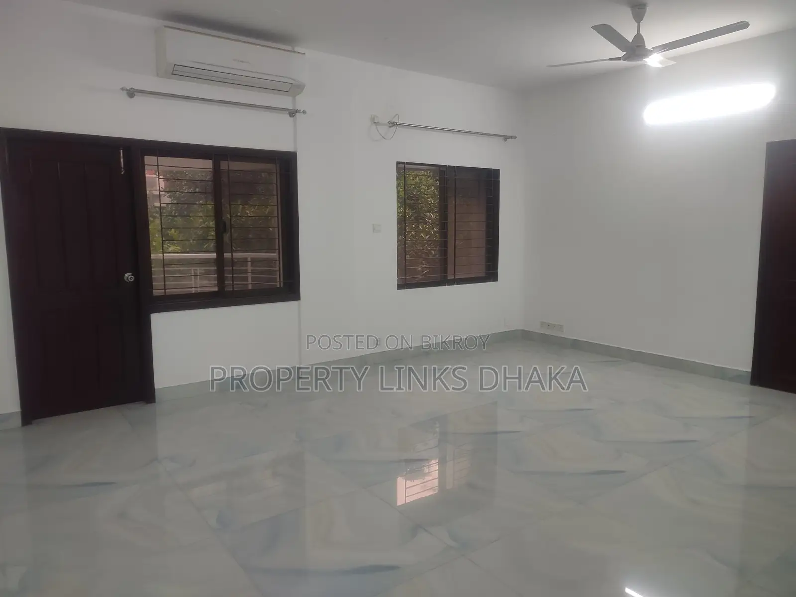 Spacious 4 Bedrooms Semi Furnished Flat for Rent