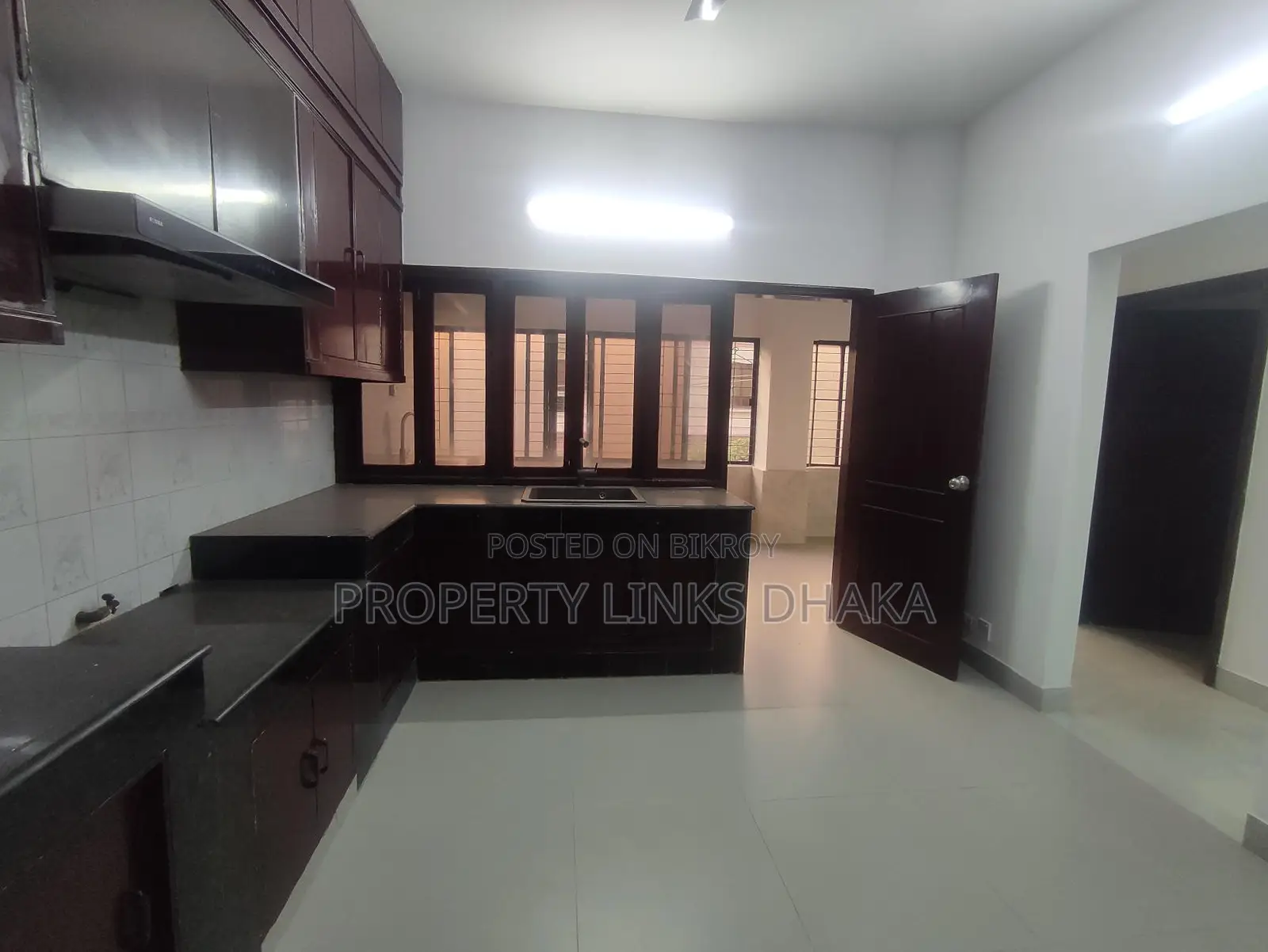 Spacious 4 Bedrooms Semi Furnished Flat for Rent