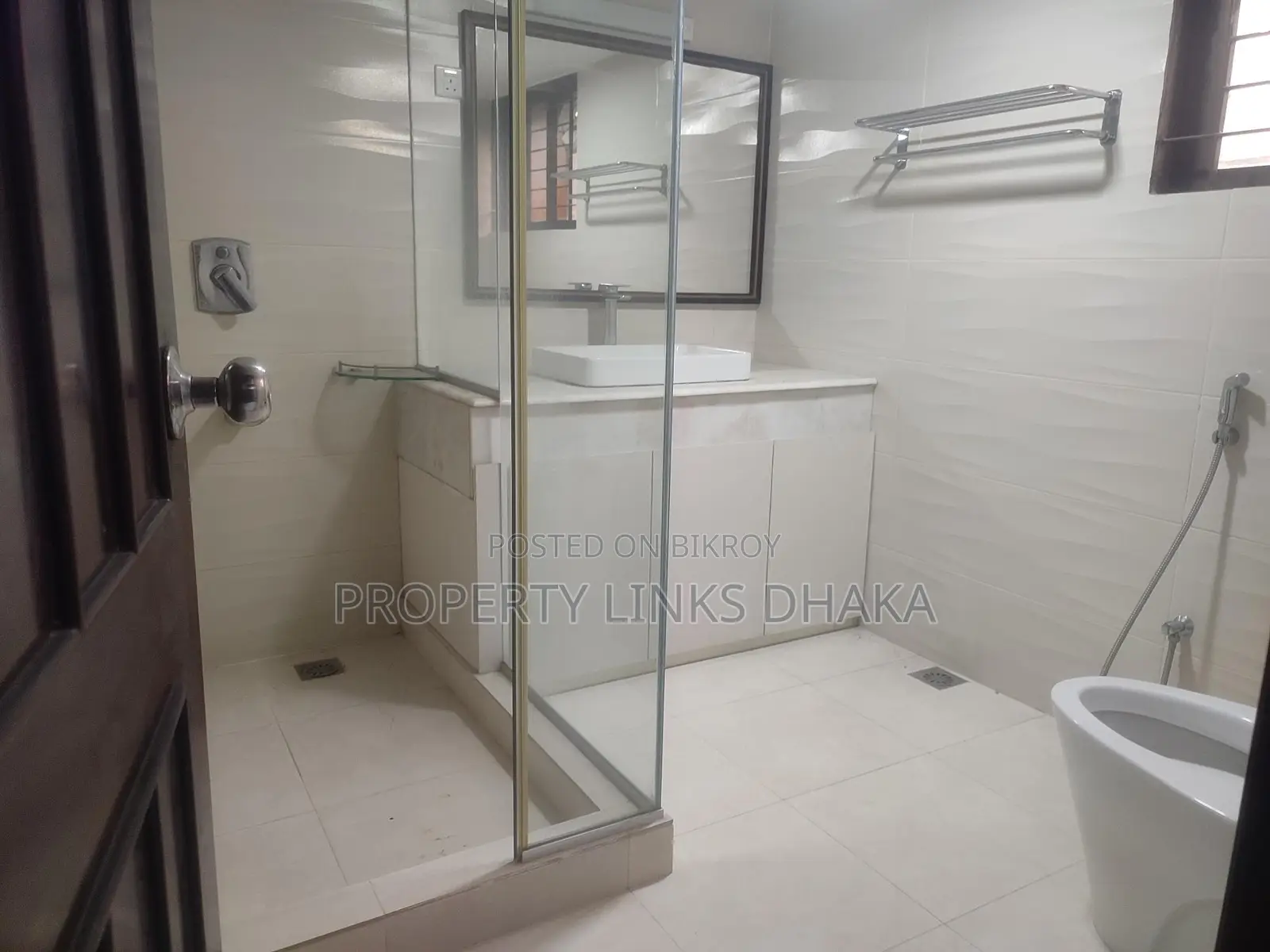Spacious 4 Bedrooms Semi Furnished Flat for Rent