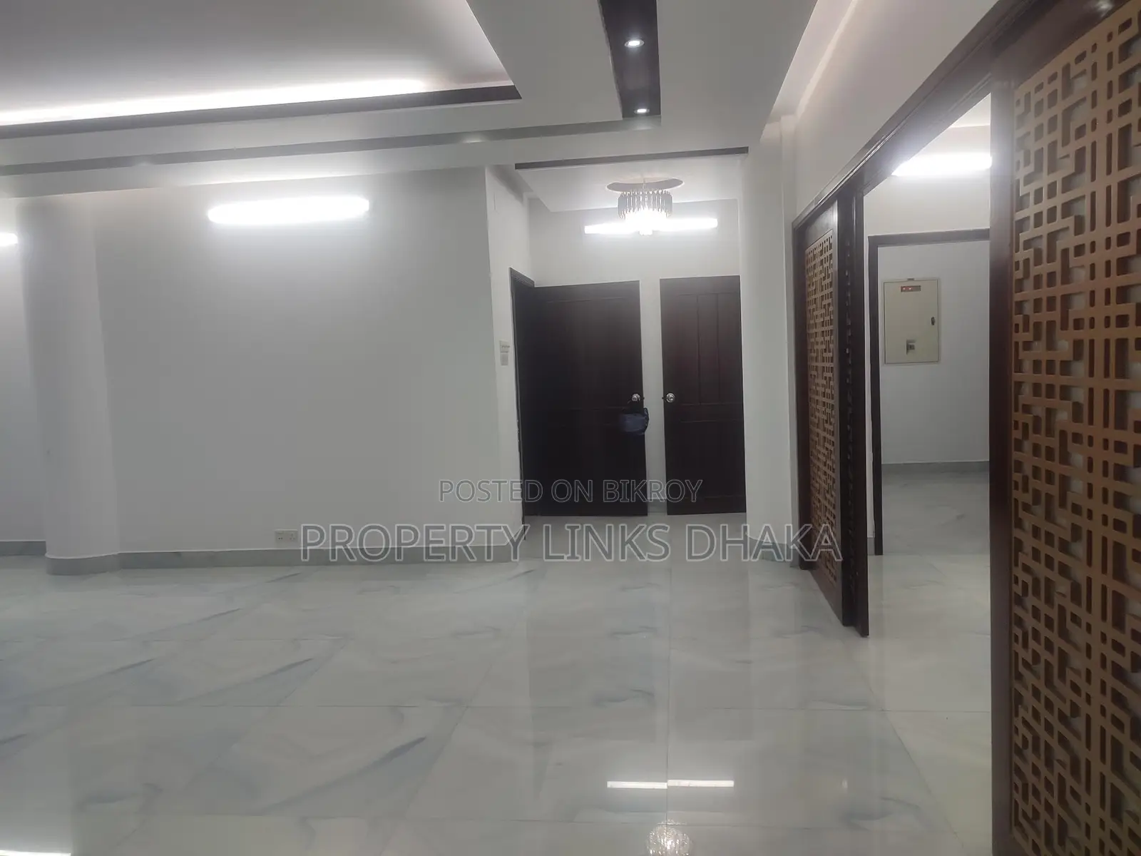 Spacious 4 Bedrooms Semi Furnished Flat for Rent