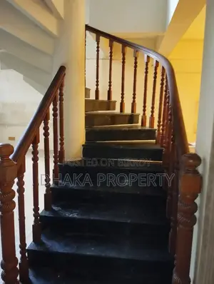 LUXURY SEMI-FURNISHED DUPLEX FLAT FOR RENT IN GULSHAN