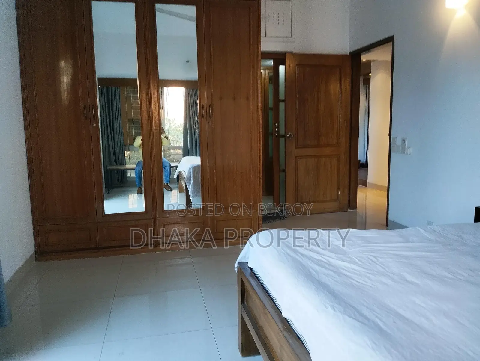 গুলশানে ভাড়ার জন্য ভালো মানের আনফার্নিশড ফ্ল্যাট