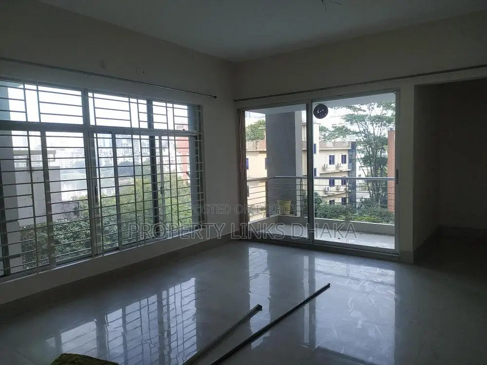 4 Bedroom, 5 Washroom, Drawing, Dining, Kitchen, One Parking