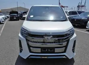 Toyota Noah SI WXB Hybrid Pearl 2021