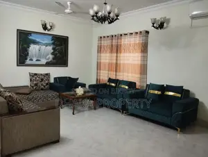 গুলশান নর্থ-এ ভাড়ার জন্য এক্সক্লুসিভ ফার্নিশড ফ্ল্যাট
