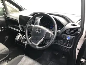 Toyota Voxy ZS KIRAMEKI PEARL 2020