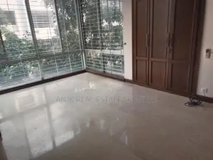 গুলশানে ভালো মানের ৩ বেডরুমের আনফার্নিশড ফ্ল্যাট ভাড়া