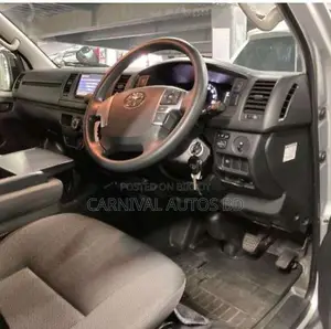 Toyota Hiace GL PACKAGE DUAL AC 2020