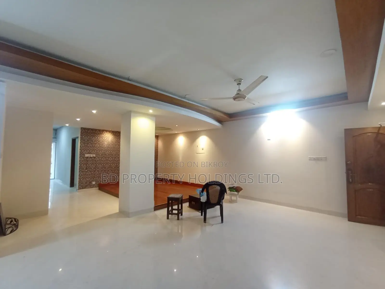 উত্তরায় ৩২০০ বর্গফুটের কমার্শিয়াল অফিস স্পেস ভাড়া হবে