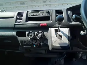 Toyota Hiace ORIGINAL JAPAN GL 2020