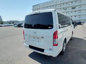 Toyota Hiace ORIGINAL JAPAN GL 2020