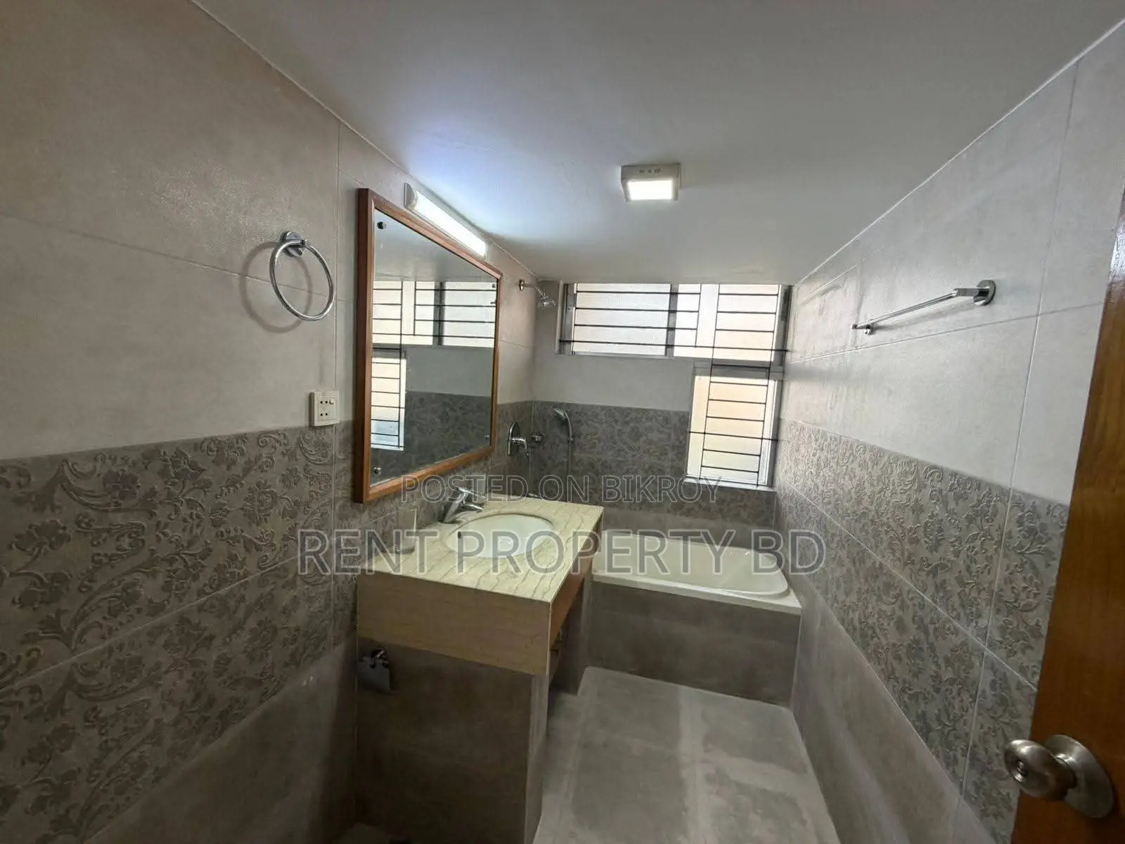 Luxury Unfurnished Flat For Rent In Gulshan 2 North