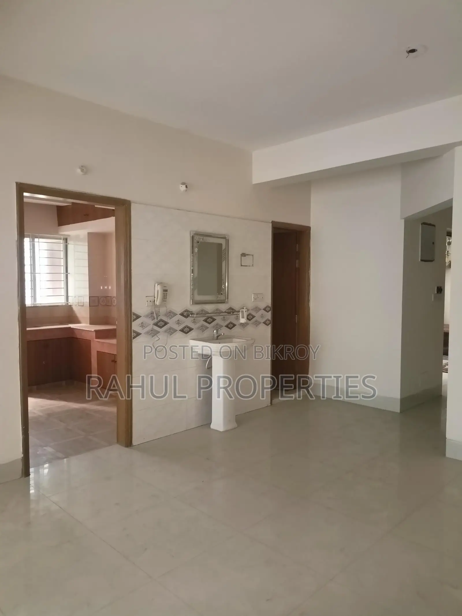 Used Flat For Sale [ D Block-1850 Sqft ] Bashundhara R/A