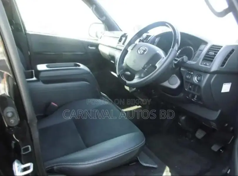 Toyota Hiace SUPER GL DARK PRIME 2021