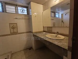 নর্থ গুলশান-২ এ চমৎকার অ্যাপার্টমেন্ট ভাড়া