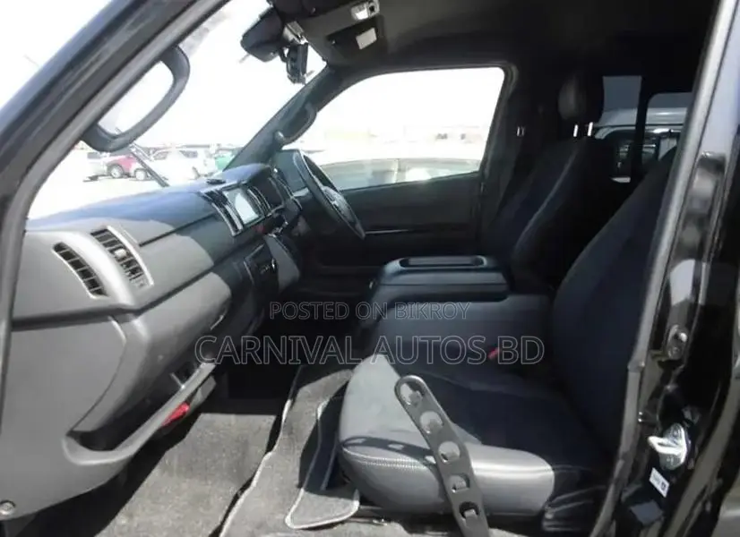 Toyota Hiace SUPER GL DARK PRIME 2021