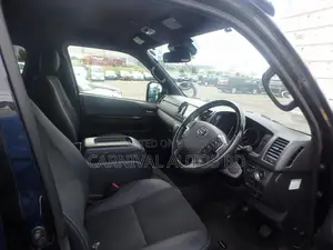 Toyota Hiace SUPER GL DARCK PRIME 2020
