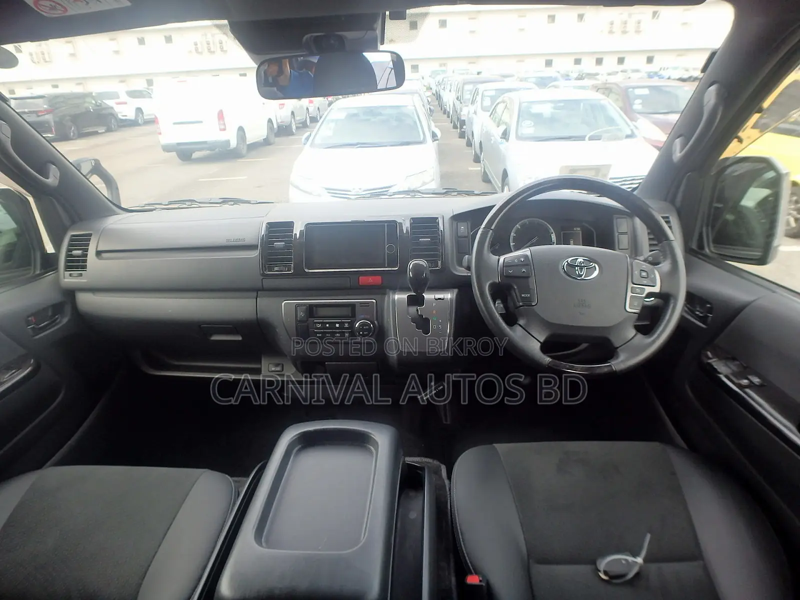 Toyota Hiace SUPER GL DARCK PRIME 2020