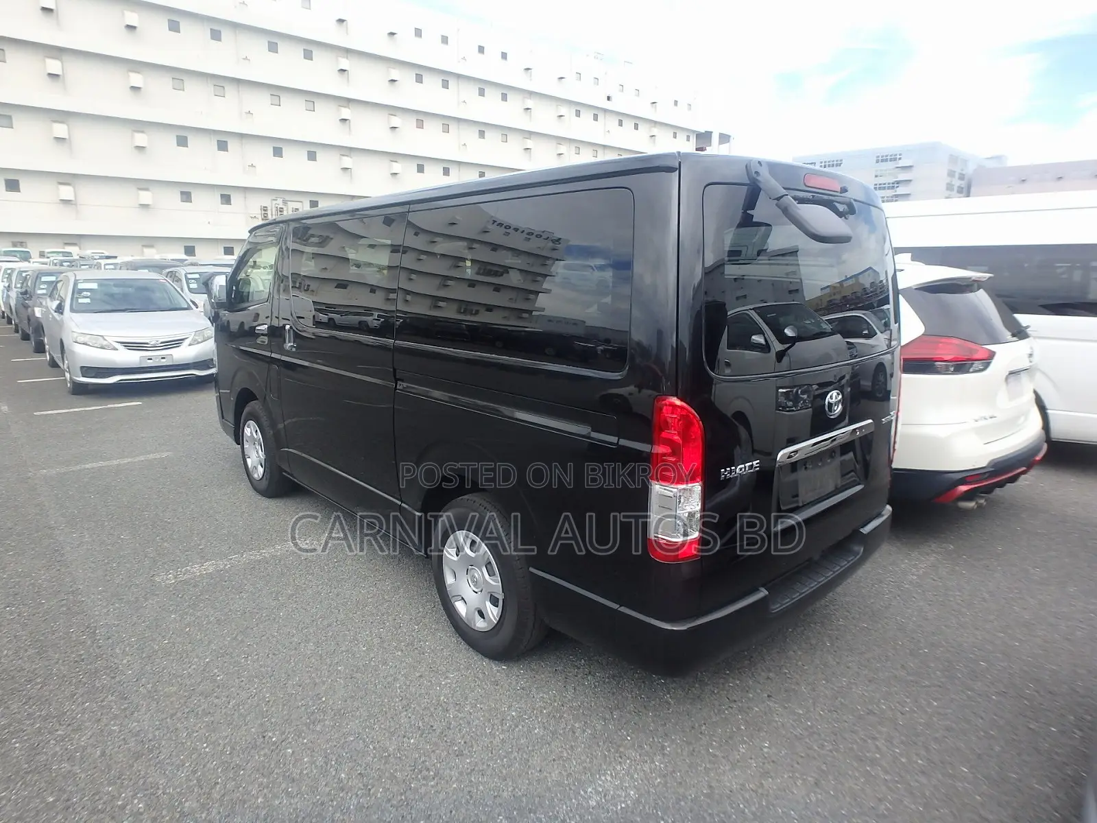 Toyota Hiace SUPER GL DARCK PRIME 2020