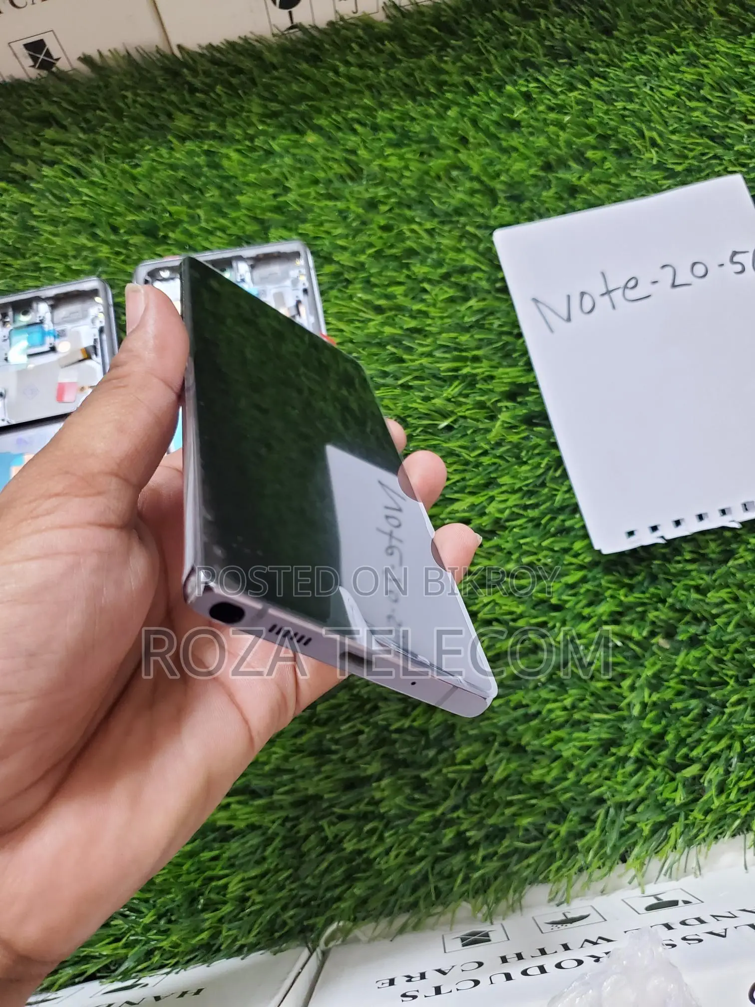 Samsung note 20 5G soft OLED display