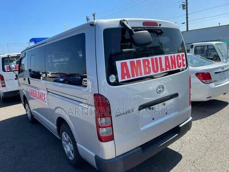 Toyota Hiace DX AMBULANCE 2021