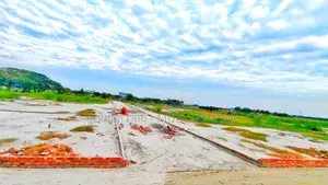 আপনার স্বপ্নের প্লট-টি হোক ঢাকাতেই