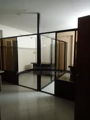 বনানীতে ভাড়ার জন্য সুন্দর অফিস স্পেস