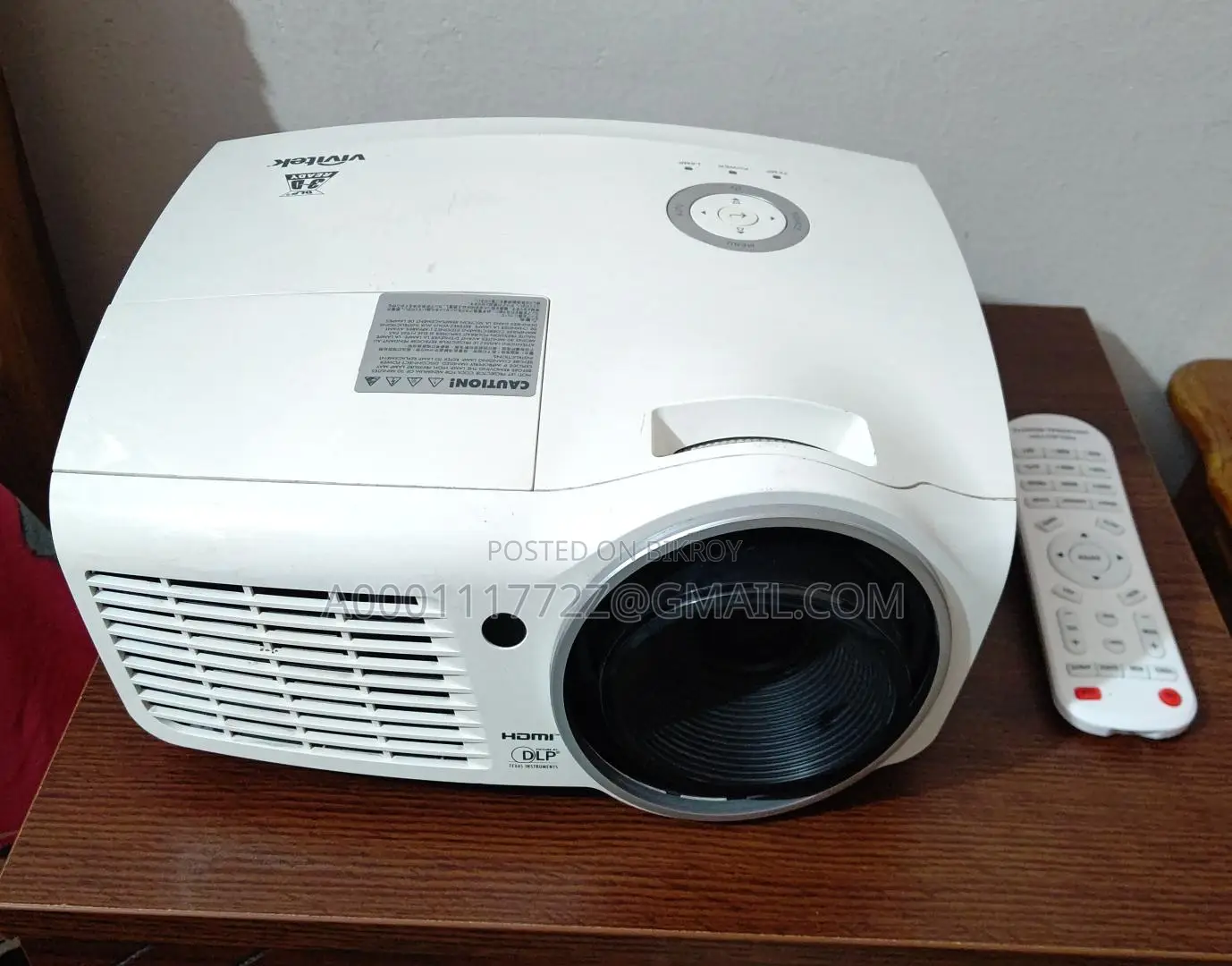 Vivitak DW868 DLP 4500 ANSI LUMENS WXGA PROJECTOR