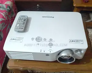 Panasonic TH-200AX Home Cinema Projector Made in Japan
