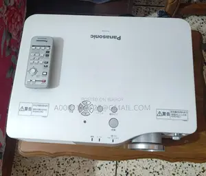 Panasonic TH-200AX Home Cinema Projector Made in Japan