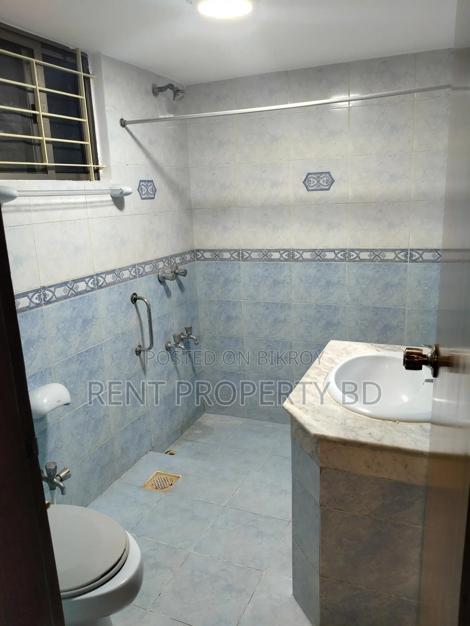 Unfurnished Flat For Rent In Banani