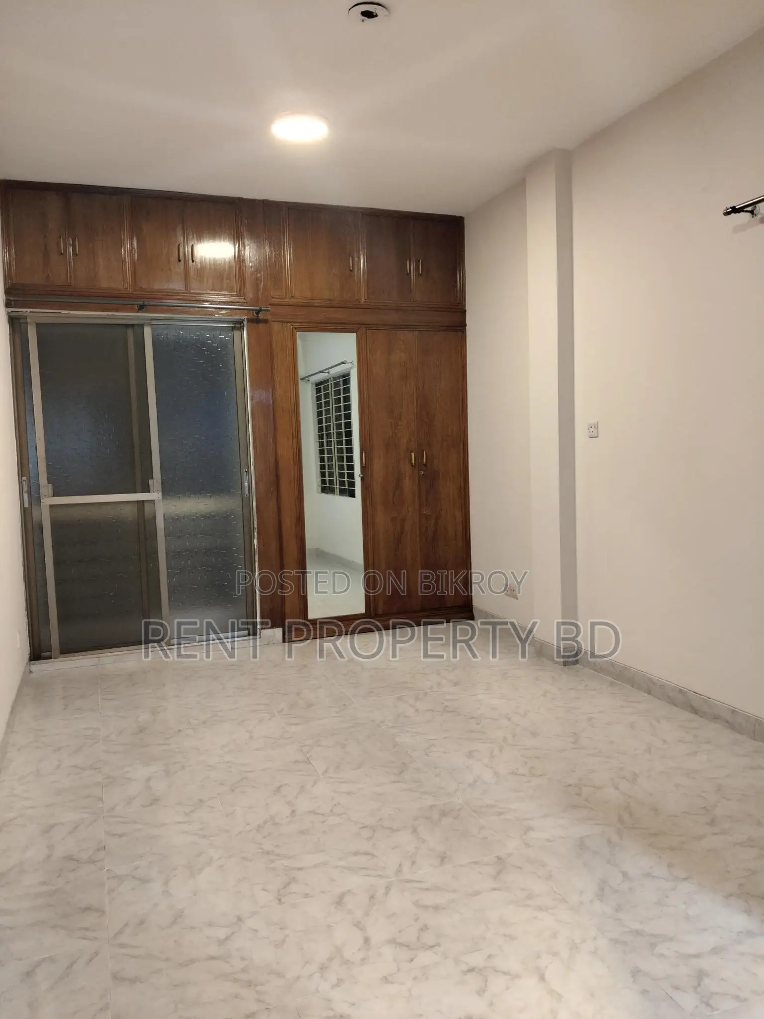 Unfurnished Flat For Rent In Banani