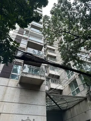 North Gulshan 5300 sft Flat Sale Near Club