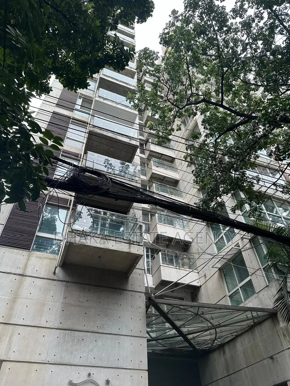 North Gulshan 5300 sft Flat Sale Near Club