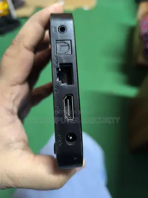 TX3mini Smart ANDROID BOX WITH REMOTE AND ADAPTER