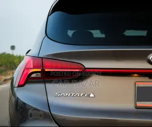 Hyundai Santa Fe 7Seater Sunroof 2022