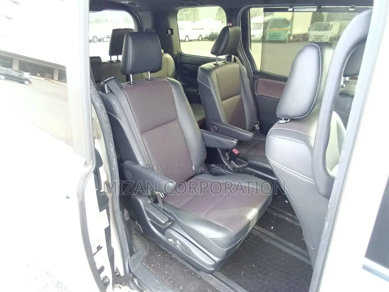 Toyota Esquire Gi package 2021