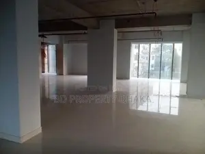 বনানীতে ৩,৩২০ বর্গফুটের চমৎকার ওপেন কমার্শিয়াল স্পেস ভাড়ার জন্য