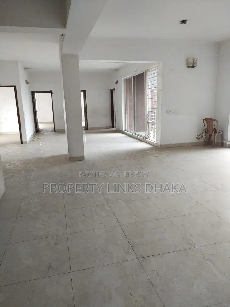 Unfurnished flat for Rent in Gulshan